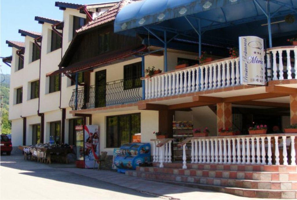 Pensiunea Mirela Pestera Ursilor Chiscau Exterior photo